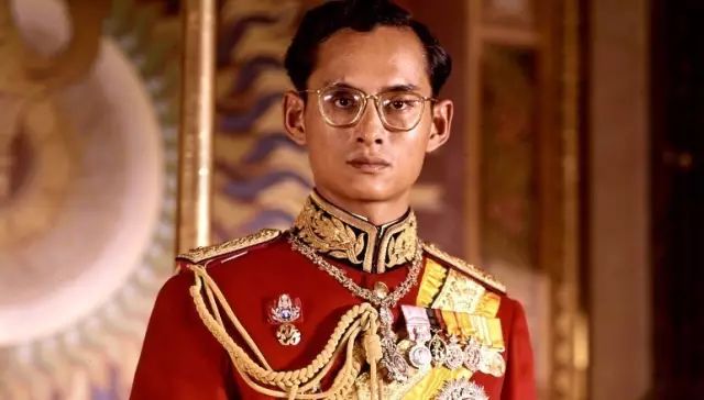 泰国九世先王普密蓬·阿杜德陛下逝世6周年。